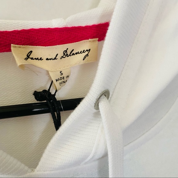 Jane and Delance Hoodie - Picture 3 of 7